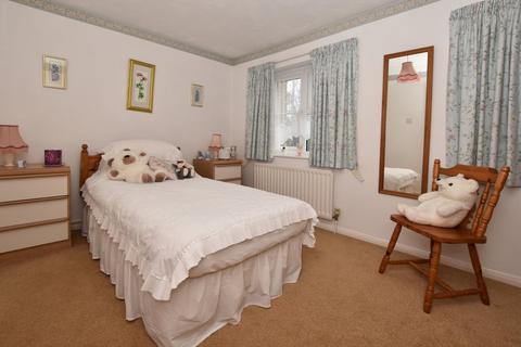 1e Nursery Gardens, Chislehurst, BR7 5BW
