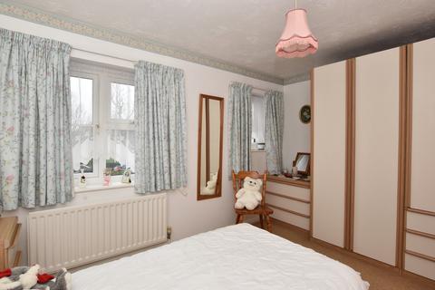 1e Nursery Gardens, Chislehurst, BR7 5BW