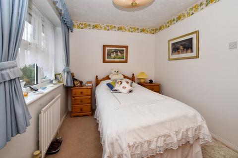 1e Nursery Gardens, Chislehurst, BR7 5BW