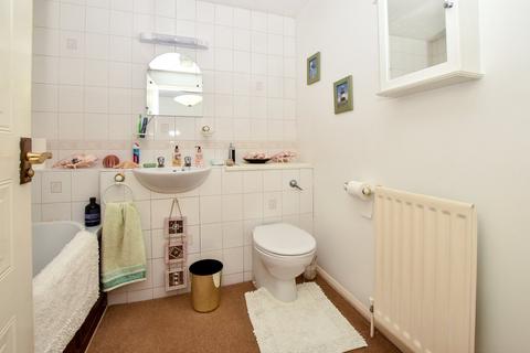 1e Nursery Gardens, Chislehurst, BR7 5BW