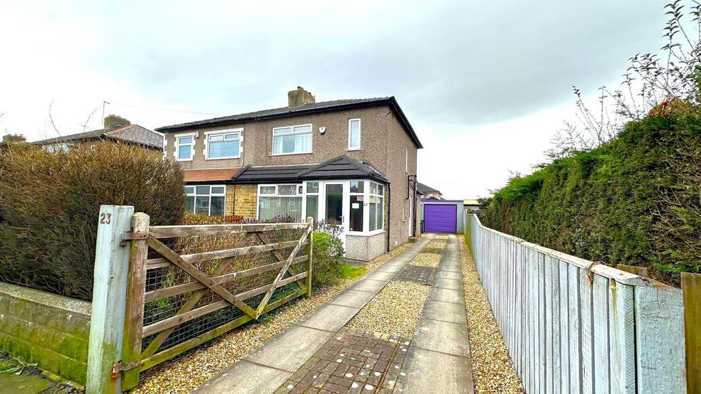 Kingsway,Wrose, Bradford 3 bed semidetached house for sale £180,000