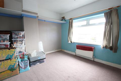 23 Kingsway, Bradford, BD2 1NE