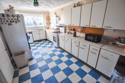 3 bedroom terraced house for sale, Wavell Avenue, Poole, BH17
