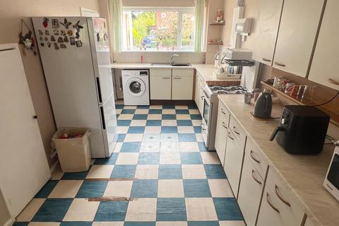 3 bedroom terraced house for sale, Wavell Avenue, Poole, BH17