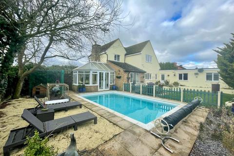 The Nook Claypits, Eastington, Stonehouse, GL10 3AJ