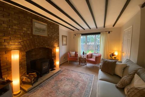 The Nook Claypits, Eastington, Stonehouse, GL10 3AJ