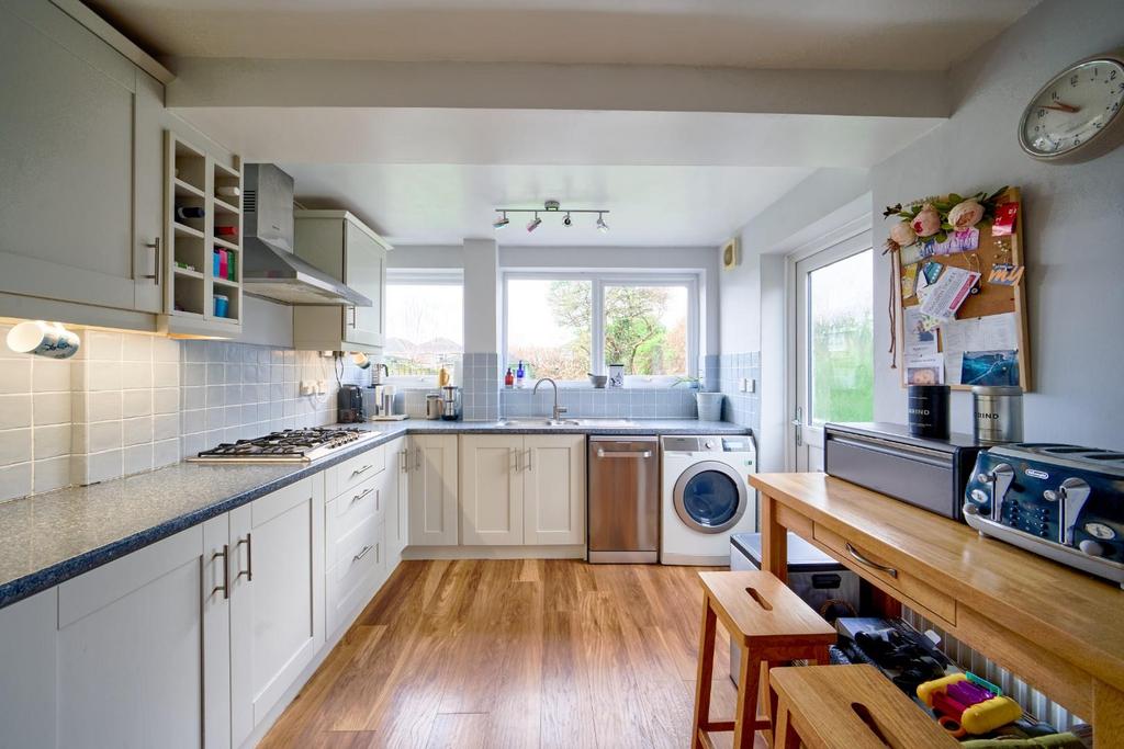18 Lodge Close - Mark Templer - Real estate photog
