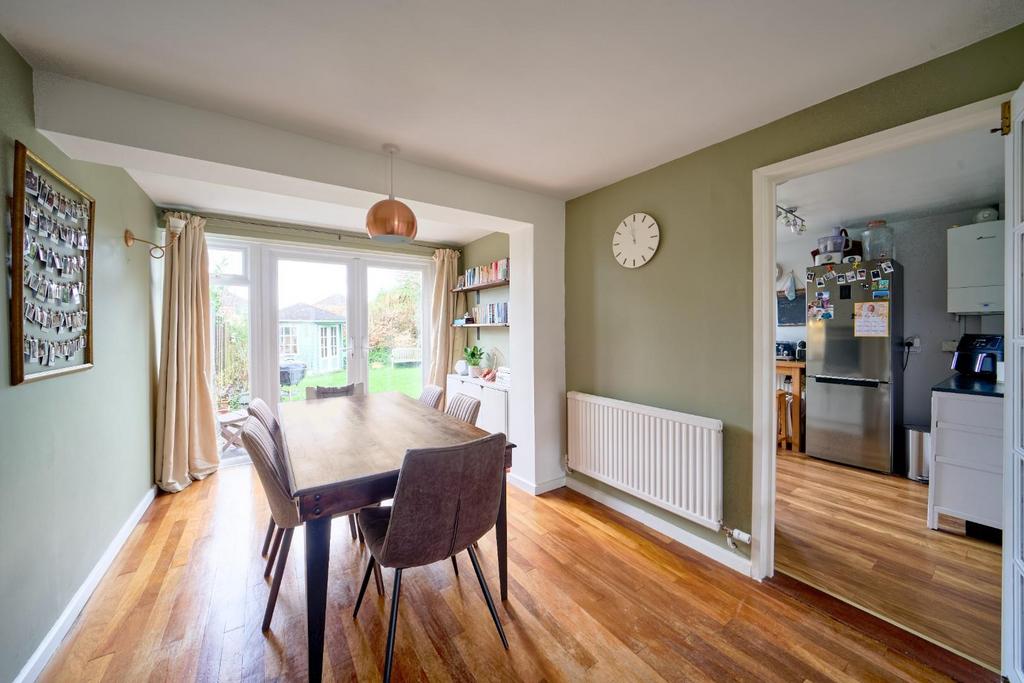 18 Lodge Close - Mark Templer - Real estate photog