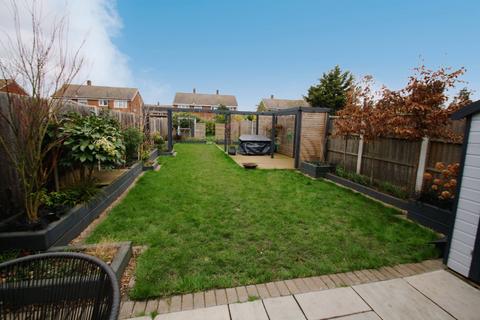 99 Station Crescent, Ashford, TW15 3HN