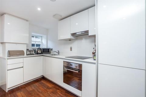 1 bedroom flat for sale, Malvern Road, Queens Park, London