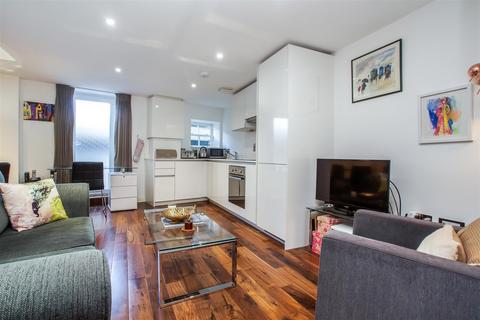 1 bedroom flat for sale, Malvern Road, Queens Park, London