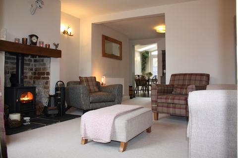 2, Alkerton Grange Cottages Alkerton, Eastington, Stonehouse, GL10 3AF