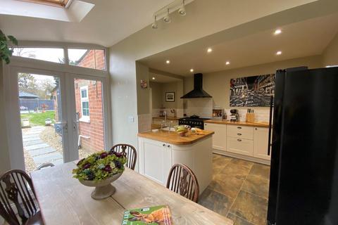 2, Alkerton Grange Cottages Alkerton, Eastington, Stonehouse, GL10 3AF