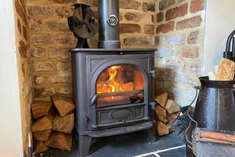 2, Alkerton Grange Cottages Alkerton, Eastington, Stonehouse, GL10 3AF