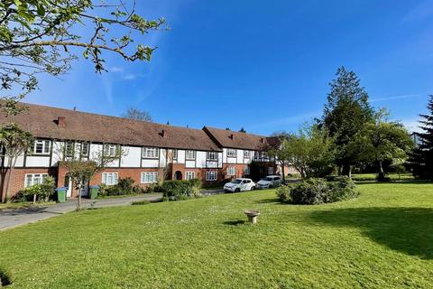 2 bedroom apartment for sale, Arlington Lodge, Weybridge KT13