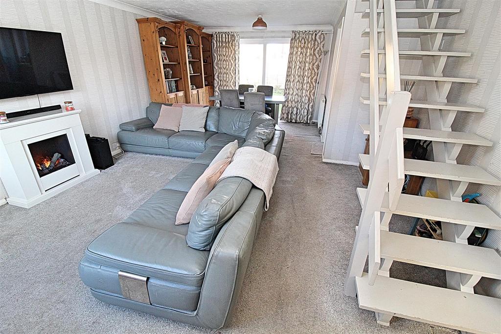 Open Plan Hallway, Lounge &amp; Dining Room