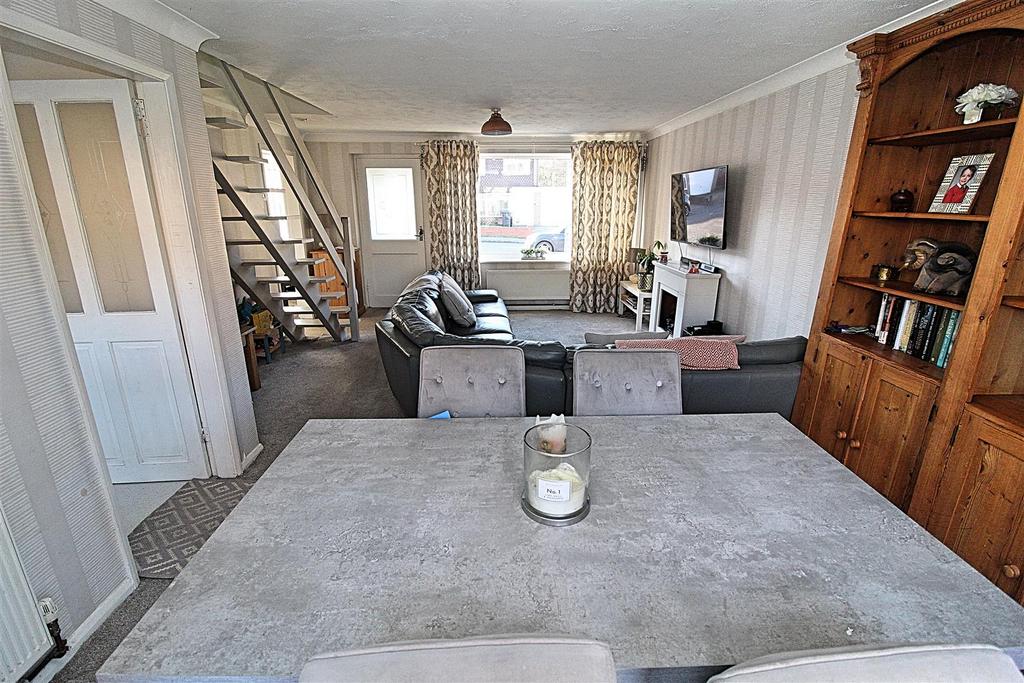 Open Plan Hallway, Lounge &amp; Dining Room