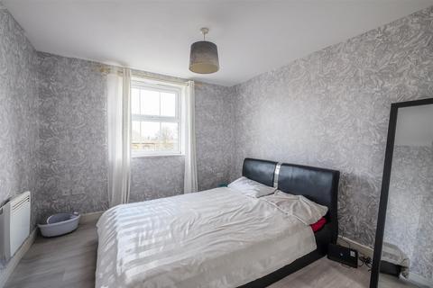 2 bedroom apartment for sale, Queensway, Halifax