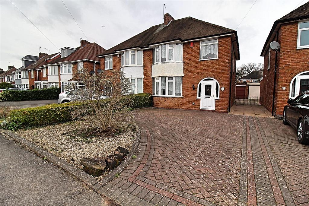 Front Garden/Driveway