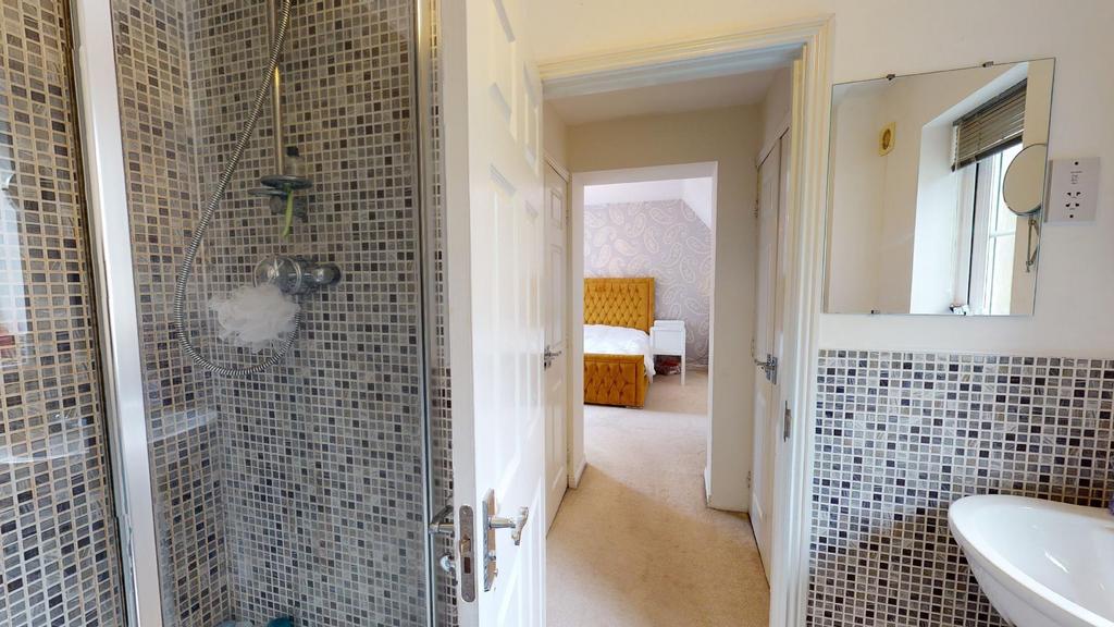 En suite master 1.jpg