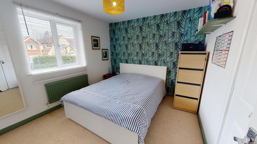 Guest bedroom 2.jpg