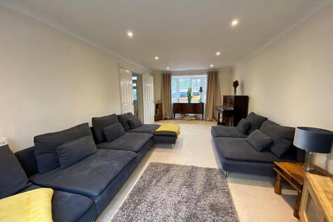 21 Bristol Road, Stonehouse, GL10 2BQ