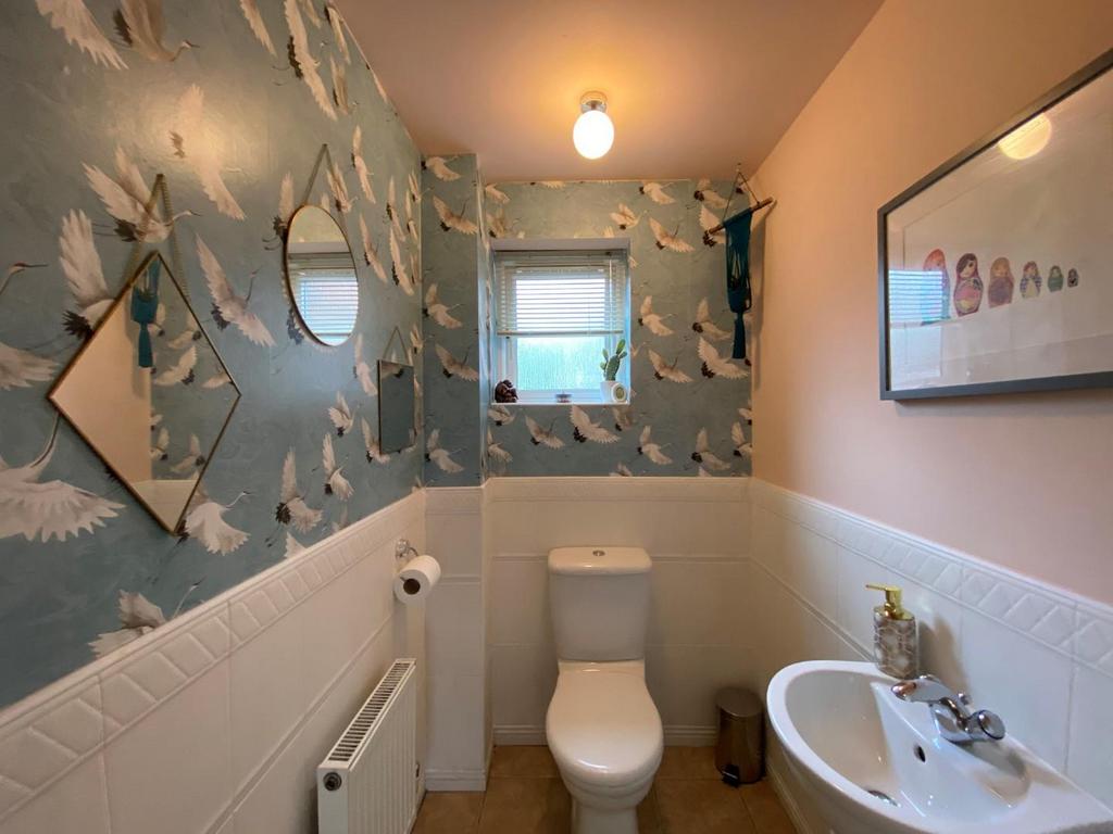 Cloakroom 1.jpg