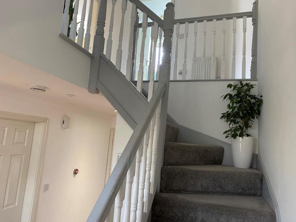 On approach upstairs 1.jpg