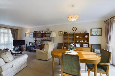 21 Ridge Langley, South Croydon, CR2 0AP