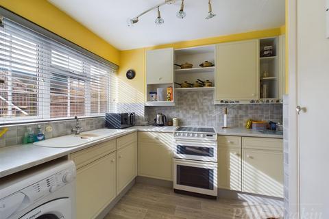 21 Ridge Langley, South Croydon, CR2 0AP