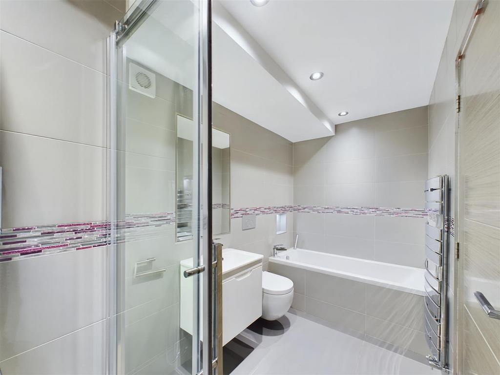 CAM02964 G0-PR0110-STILL006.jpg