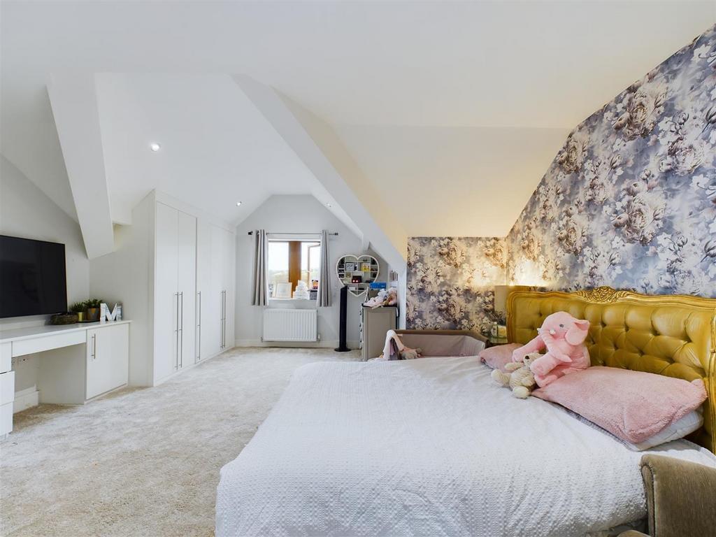 CAM02964 G0-PR0110-STILL062.jpg