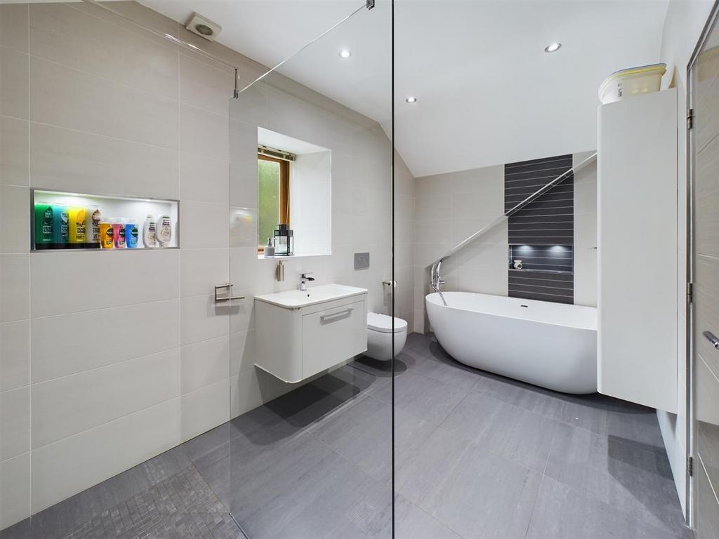 CAM02964 G0-PR0110-STILL070.jpg