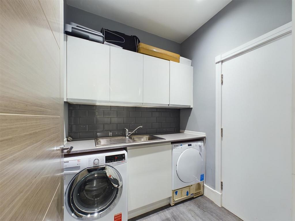 CAM02964 G0-PR0110-STILL025.jpg