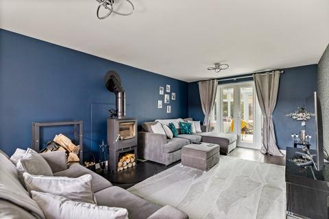 45 Atkinson Road, Hawkinge, Folkestone, CT18 7SB