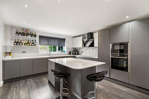 45 Atkinson Road, Hawkinge, Folkestone, CT18 7SB