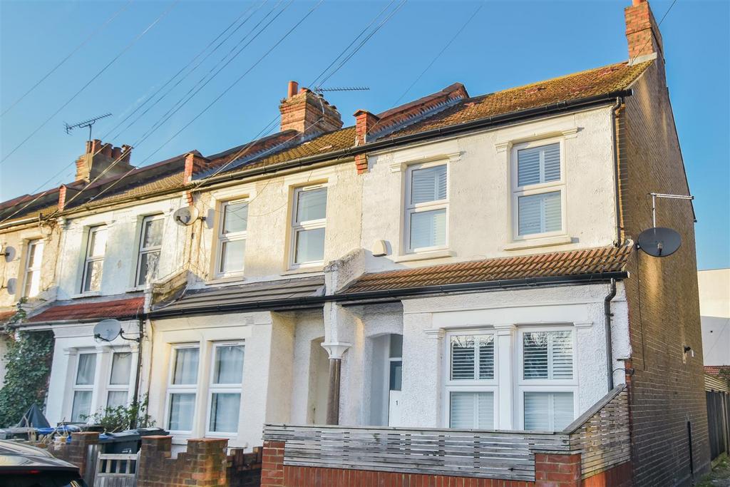 Northborough Road, London 3 bed house for sale £500,000