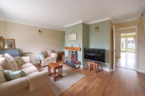 13 Broadfield Road, Eastington, Stonehouse, GL10 3BL