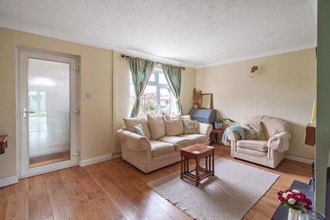 13 Broadfield Road, Eastington, Stonehouse, GL10 3BL