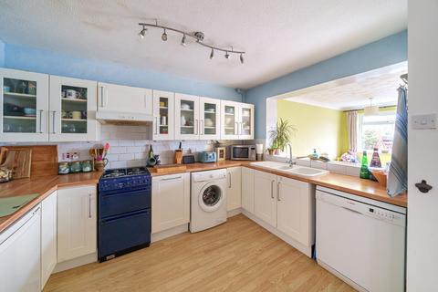 13 Broadfield Road, Eastington, Stonehouse, GL10 3BL