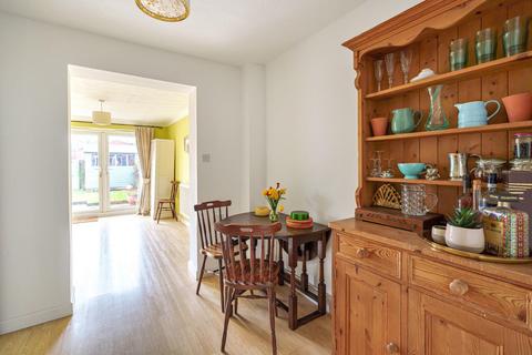 13 Broadfield Road, Eastington, Stonehouse, GL10 3BL