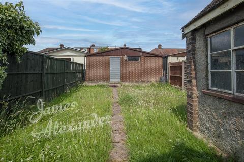 11 Vale Road, Mitcham, CR4 1NP