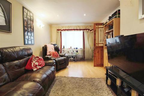 56 Marescroft Road, Slough, SL2 2LW