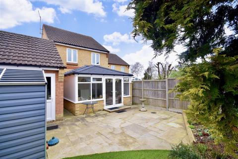 3 bedroom detached house for sale, The Chilterns, Leighton Buzzard, LU7 4QD