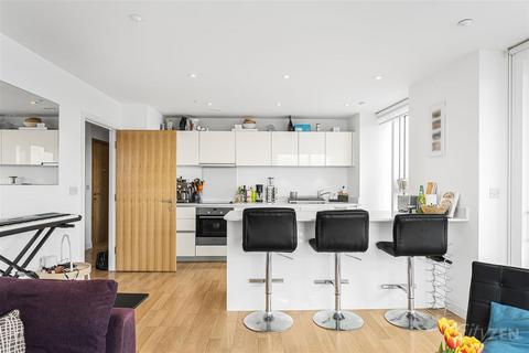 2 bedroom flat to rent, Woodberry Grove, London N4