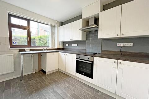 4 bedroom detached house to rent - Vulcan Close, Nottingham NG6