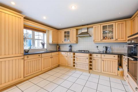 5 bedroom detached house for sale, Water Mead, Chipstead, Coulsdon