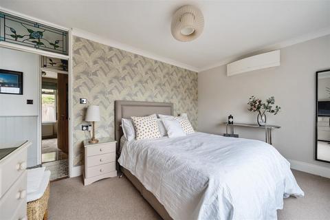 Hamble Barline, Beer, Seaton, EX12 3LR