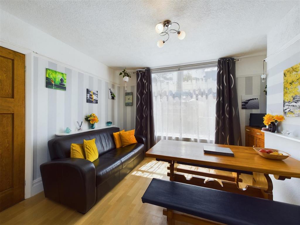 CAM01381 G0-PR0053-STILL032.jpg