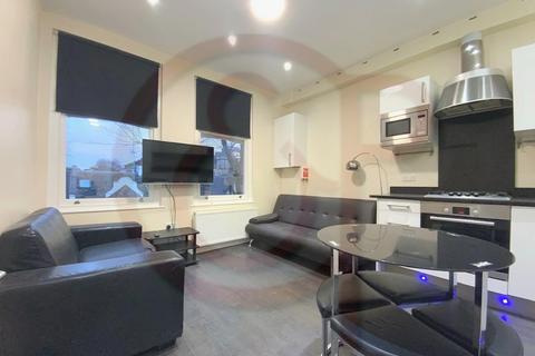 2 bedroom flat to rent - Wolverton Gardens, Hammersmith, W6